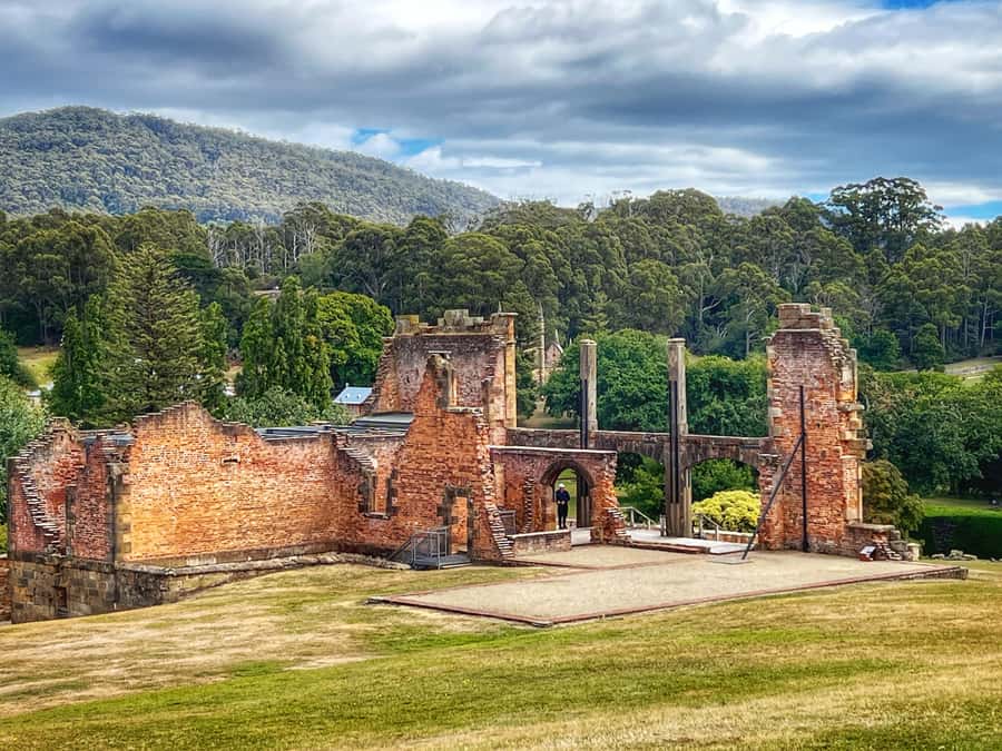 Hobart: Port Arthur & Tasman Park Full-Day Trip with Cruise - The Saturday Salamanca Market version