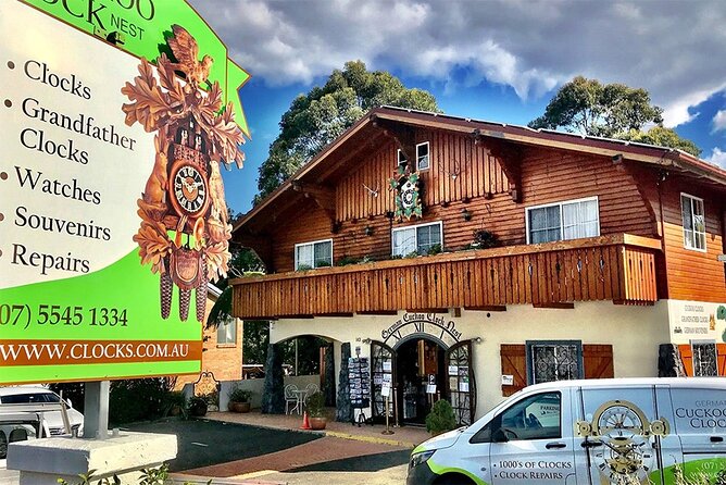 Hop on Hop Off Bus - Tamborine Mountain - Curtis Falls and the forest walk