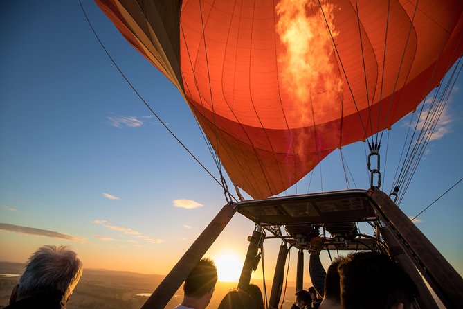 Hot Air Balloon Flight Brisbane with Vineyard Breakfast - O’Reilly’s Canungra Valley Vineyards and the breakfast reward