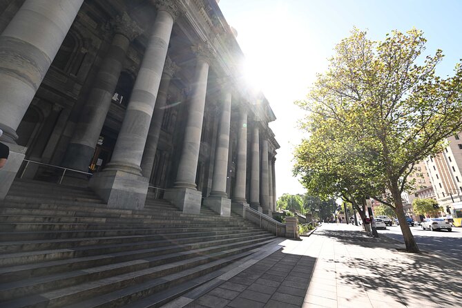 Iconic Adelaide Walking Tour - Town Hall and King William Street