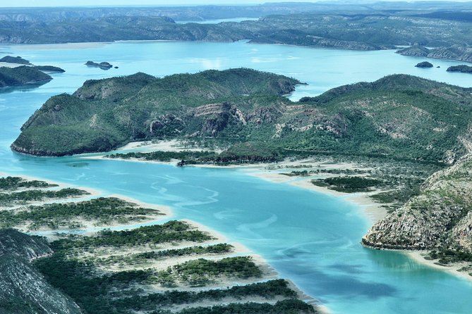 Incredible Islands Tour - Horizontal Falls & Cygnet Bay Pearl Farm - Why this flight is different from a standard Broome tour
