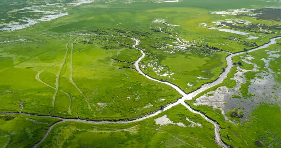 Jabiru: 30 minute Scenic flight over Kakadu National Park - The first views: Kakadu’s escarpments and The Archway