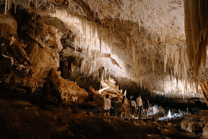 Jewel Cave Fully-guided Tour (Located in Western Australia) - Stories of discovery add depth