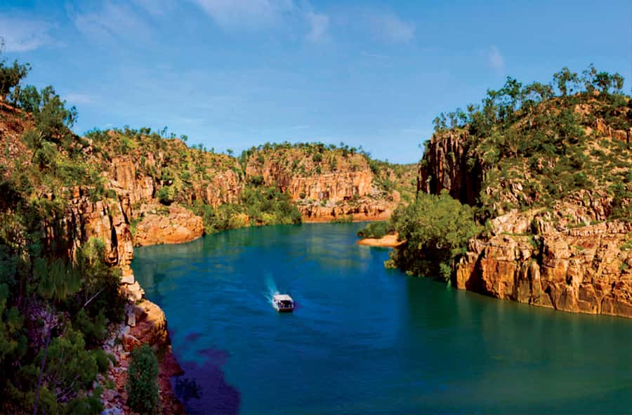 Katherine Gorge & Edith Falls Full-Day Tour from Darwin - The road south from Darwin