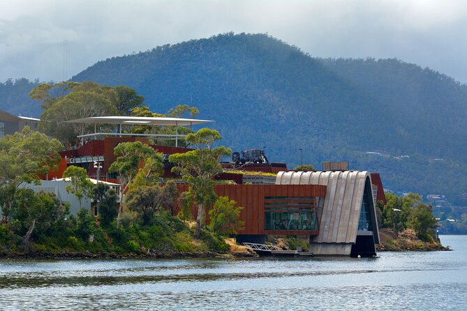kunanyi/Mt Wellington Tour and MONA Admission - What the $101.85 price really covers