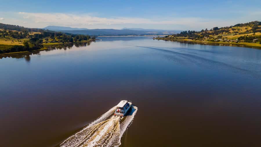 Launceston: 4-Hour Batman Bridge Luncheon Cruise - From Cataract Gorge to the open Tamar