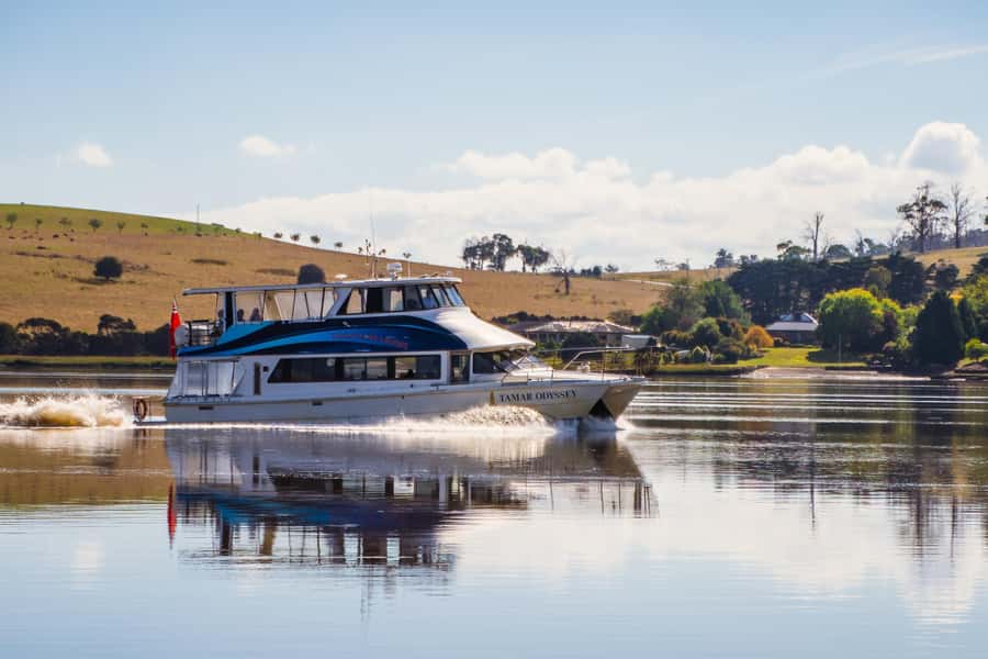 Launceston: 4-Hour Batman Bridge Luncheon Cruise - What the commentary adds to the trip