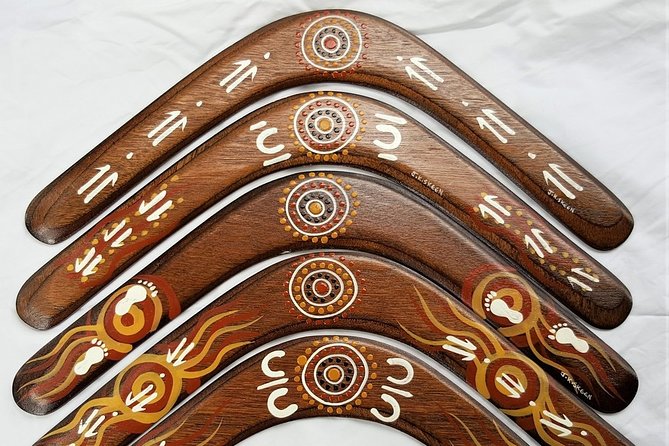 Learn to throw a real Aborignal returning boomerang in Brisbane, Australia - Why a returning boomerang is harder than it looks