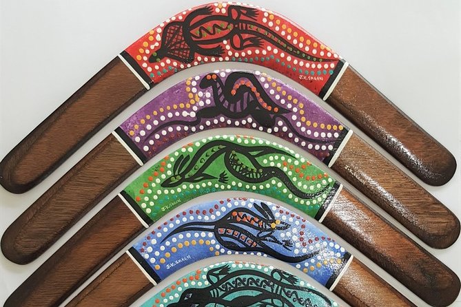 Learn to throw a real Aborignal returning boomerang in Brisbane, Australia - A friendly guide with local knowledge