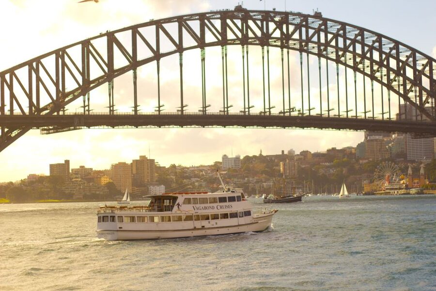 Lunch Cruise with Live Jazz on Sydney Harbour - A practical booking decision