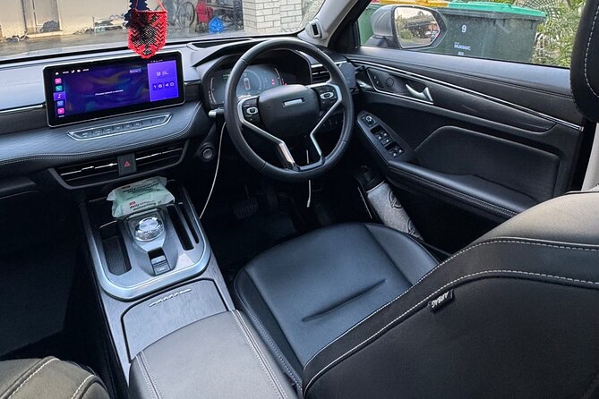 Luxury Airport Transfer Gold Coast-Brisbane / Brisbane-Gold Coast - The drivers and the personal touch