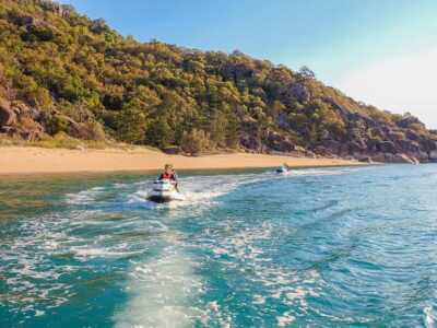 Magnetic Island: 5 Beach Bay Jet Ski Tour
