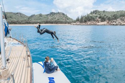 Magnetic Island: Lunchtime Sailing Cruise