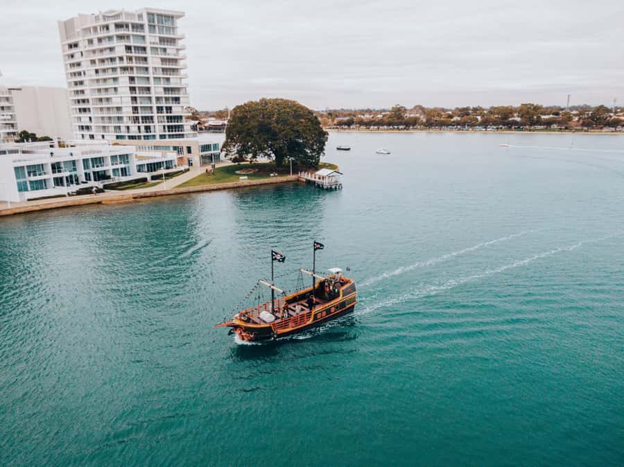 Mandurah Pirate Cruise - Setting out from Mandurah’s eastern foreshore