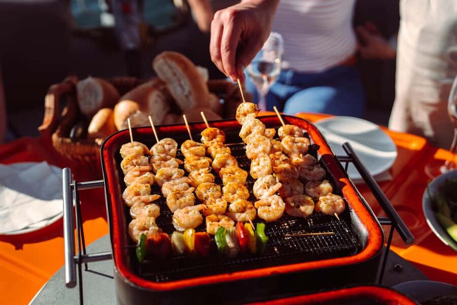 Mandurah: Self-Drive BBQ Boat Hire - Is $197 good value for six people?