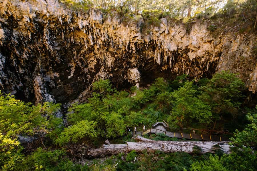 Margaret River: Lake Cave Fully-Guided Tour - Practical advice for a smoother visit