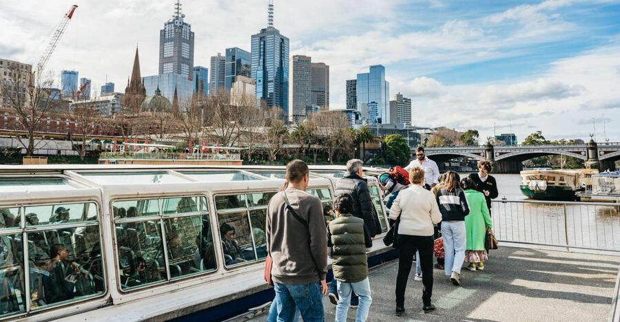 Melbourne: 1-Hour Gardens and Sporting Precinct River Cruise - The riverbanks, gardens, and Herring Island