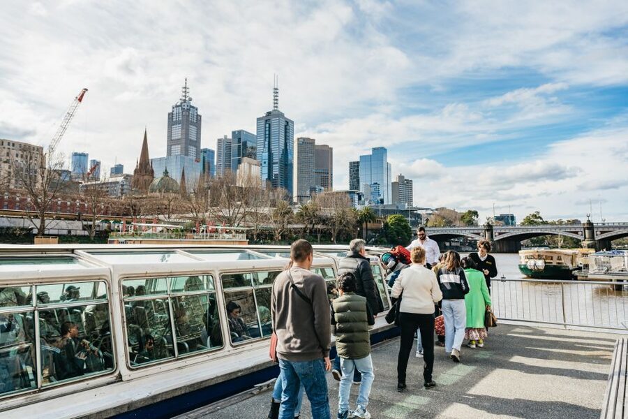 Melbourne: 1-Hour Gardens and Sporting Precinct River Cruise - Princes Bridge and Melbourne’s arts precinct