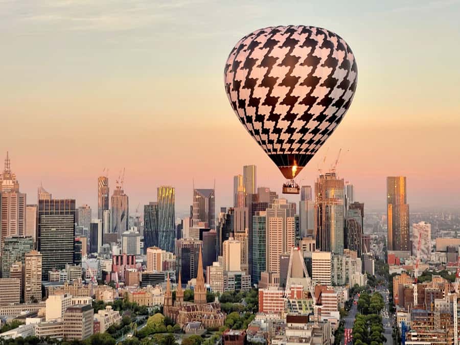 Melbourne: 1-Hour Hot Air Balloon Flight at Sunrise - Helping the crew raise the balloon