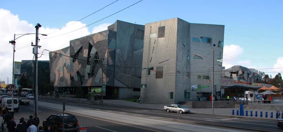Melbourne 3-Hour Small Group Tour with Beach Boxes - Collins Street and the old city center