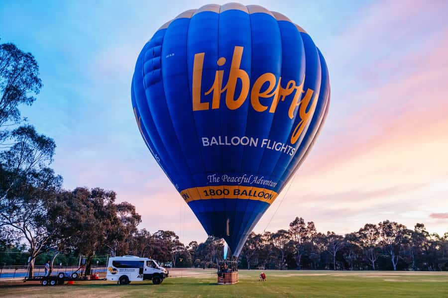 Melbourne: Balloon Flight at Sunrise - Before sunrise at The Hotel Windsor