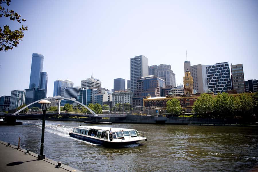 Melbourne City Cruise with Tea, Coffee, and Commentary - Choosing between gardens and Docklands