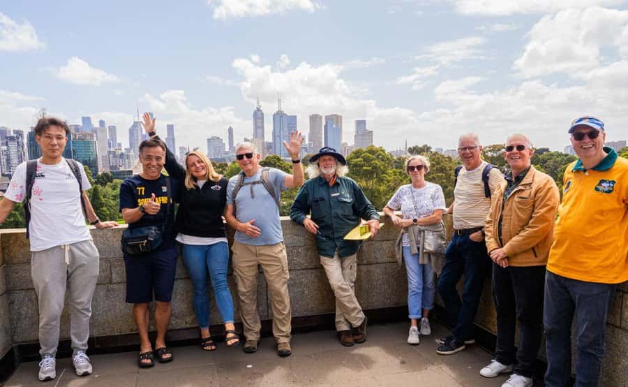Melbourne: City Highlights Group Tour by Bus - Flinders Street Station, St Paul’s, and Federation Square