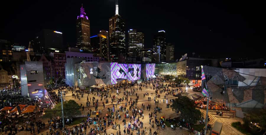 Melbourne City Surrounding Sightseeing Tour - St Patrick’s Cathedral offers a quiet change of pace