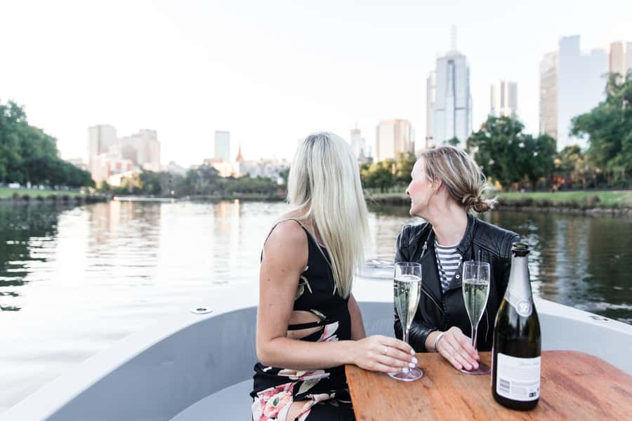 Melbourne: Electric Picnic Boat Rental on the Yarra River - Choosing between one, two, and three hours