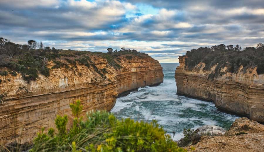 Melbourne: Great Ocean Road Adventure with Iconic Stops - Loch Ard Gorge adds drama and a story