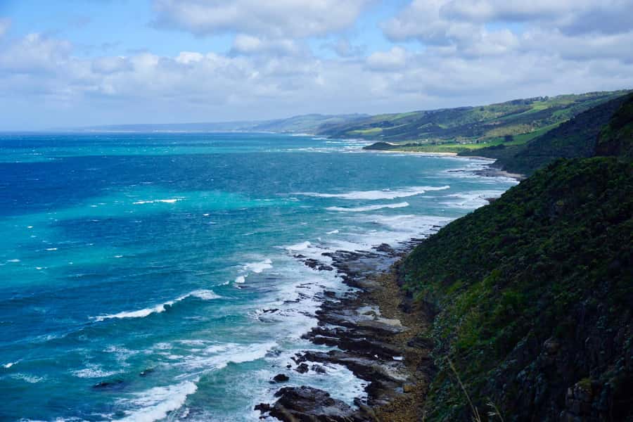 Melbourne: Great Ocean Road Extended–Top Stops&London Bridge - Meeting the Great Ocean Road at Memorial Arch