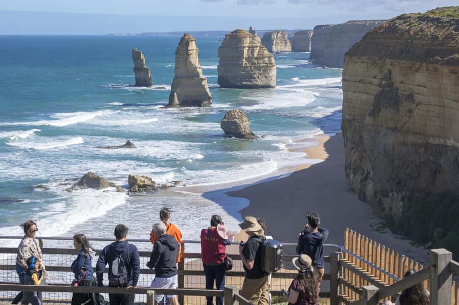 Melbourne: Great Ocean Road & Rainforest Trip - Starting early from central Melbourne