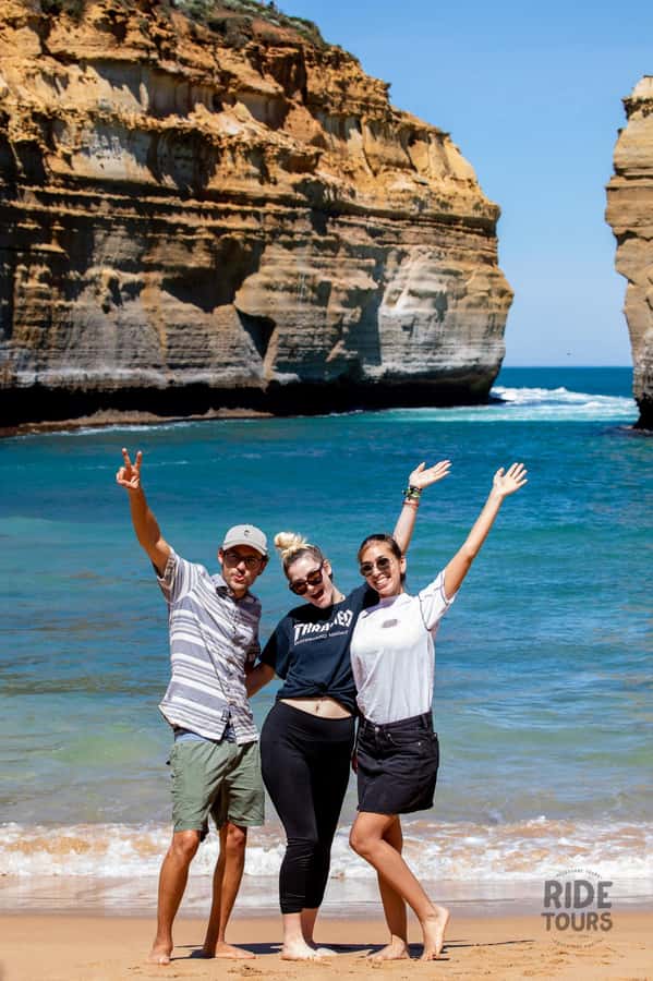 Melbourne: Great Ocean Road & Wildlife Tour for Backpackers - Apollo Bay is your useful midday reset
