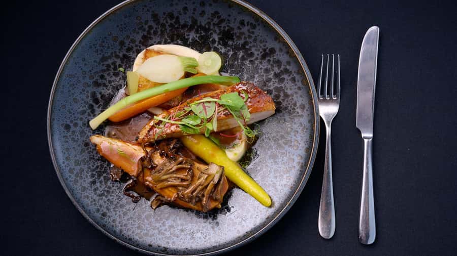 Melbourne: Skydeck and Altitude Dining Experience - Three ways to see Melbourne in one short visit