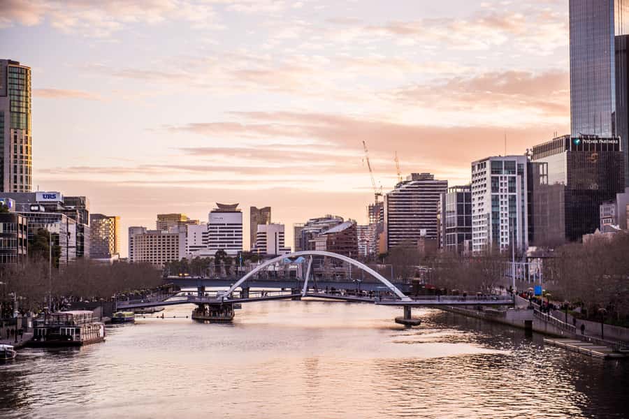 Melbourne: Spirit Of Melbourne Yarra River Lunch Cruise - Boarding across from Flinders Street Station