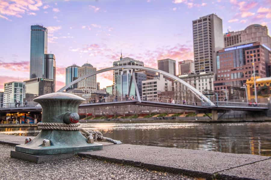 Melbourne: Spirit Of Melbourne Yarra River Lunch Cruise - Beer, wine, and a better look at the $95 price