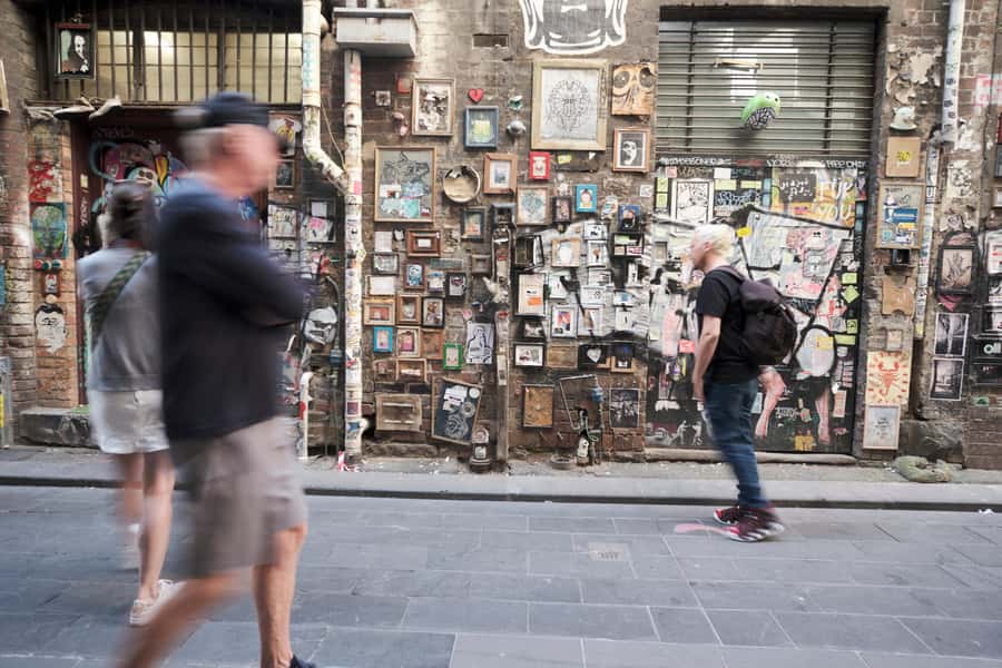 Melbourne: Street Art Walking Tour with a Street Artist - The tram ride to Blender Studios