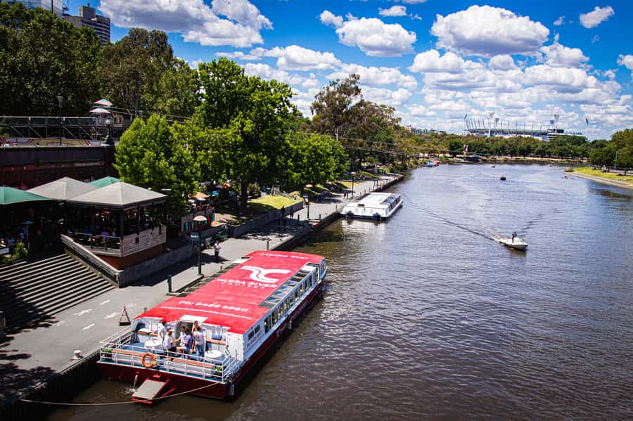 Melbourne: Yarra River Sightseeing Cruise - The skyline, Southbank, and Eureka Tower