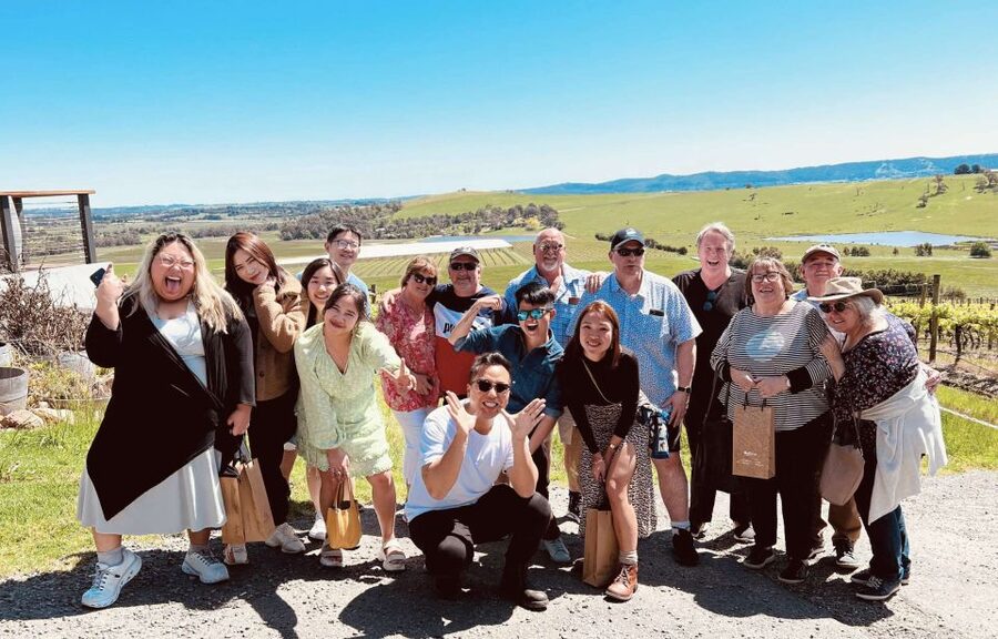 Melbourne: Yarra Valley Wine Tour + Lunch & Gin/Beer Option - Helen and Joey Estate adds a different winery