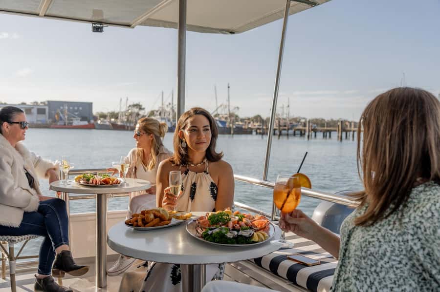 Mooloolaba: Seafood Lunch Cruise - What the commentary adds to the scenery