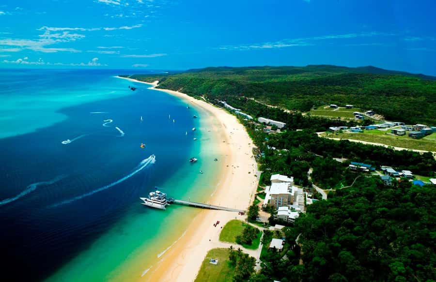 Moreton Island: Tangalooma Day Trip with Snorkeling Tour - Lunch, pools, and the tight afternoon clock
