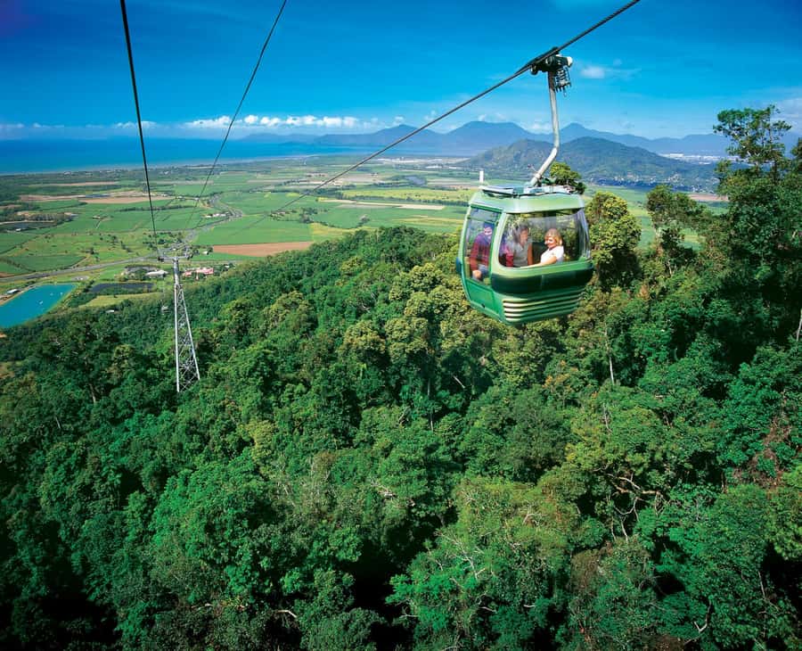 N. Queensland: Kuranda Rainforest Full-Day Tour - Kuranda Village and the challenge of choosing what to see