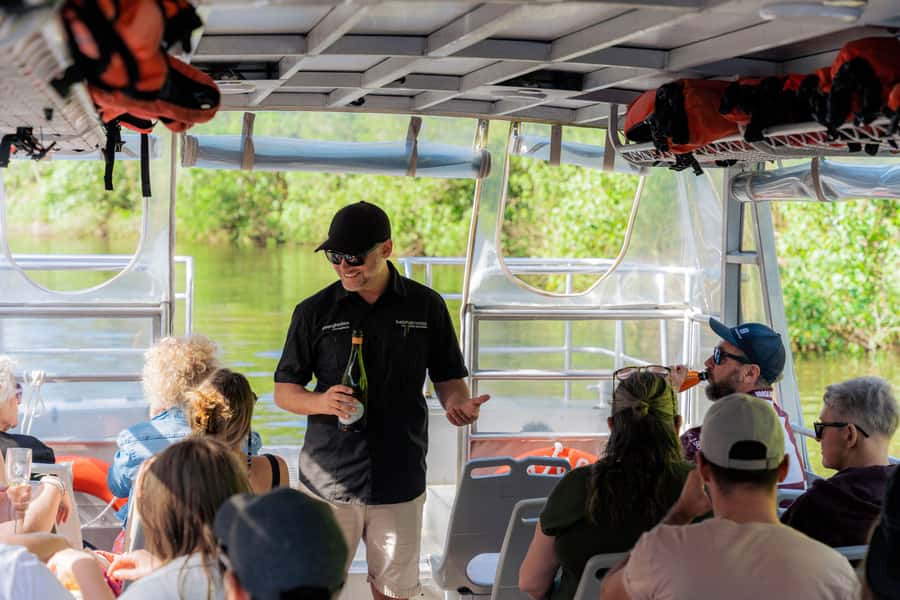 Noosa: Afternoon Cruise through the Noosa Everglades - Arriving at Habitat Noosa and boarding the eco vessel
