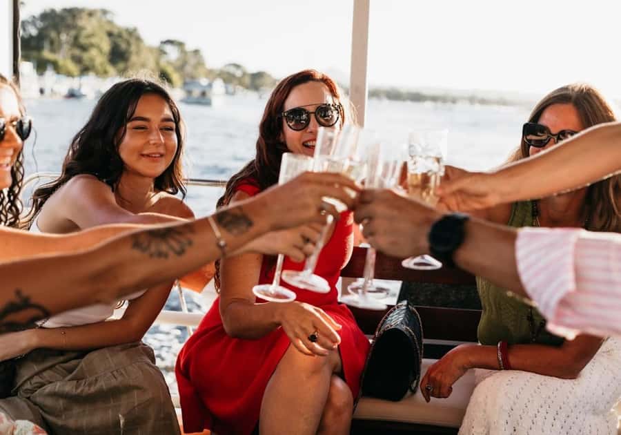 Noosa: River and Canals - Day Cruise - What to eat and drink onboard