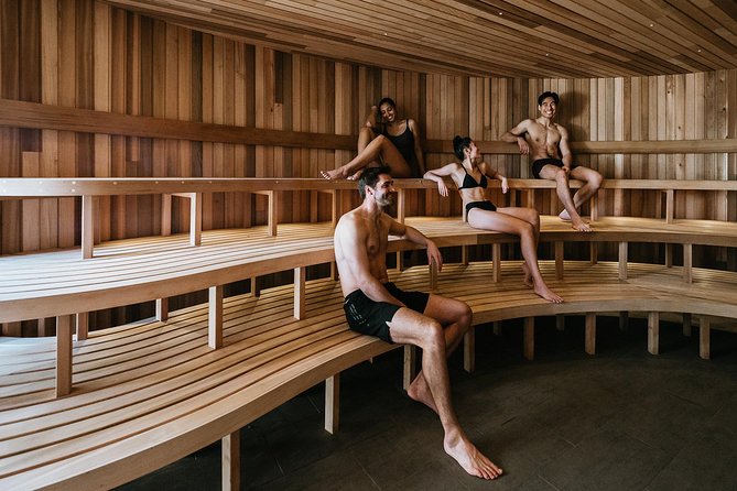 Peninsula Hot Springs Spa Experience and Express Transfer Shuttle - Arthurs Seat and the peninsula views