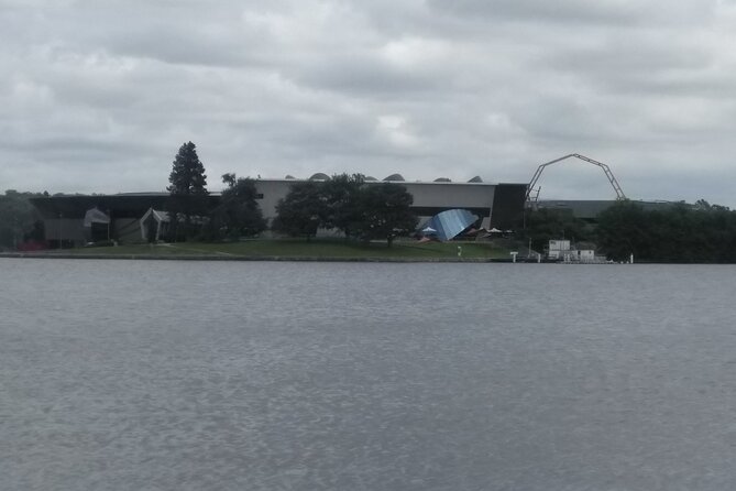 Personalised Sightseeing in Canberra, with John - Museums and galleries around Lake Burley Griffin
