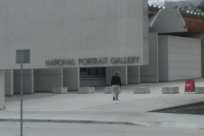 Personalised Sightseeing in Canberra, with John - John’s guiding style and the vehicle