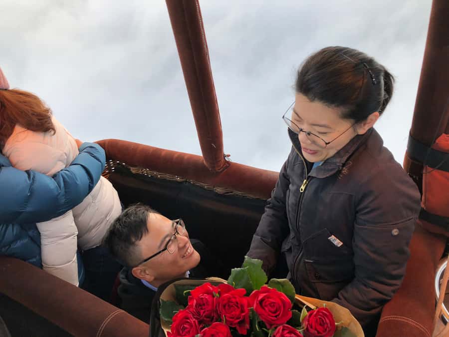 Perth: Avon Valley Hot Air Balloon Flight with Breakfast - Landing, helping with the pack-up, and returning to town