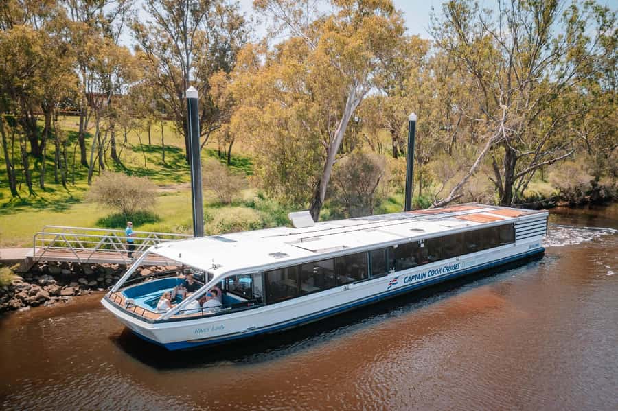 Perth: Full Day Swan Valley Cruise & Wine Tasting With Lunch - Lunch on the boat, with wine and plenty to share