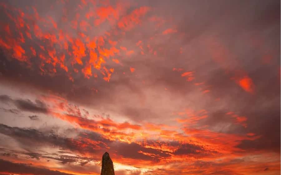 Perth: Pinnacles Desert Sunset & Stargazing with Dinner - Why the Pinnacles work so well at sunset